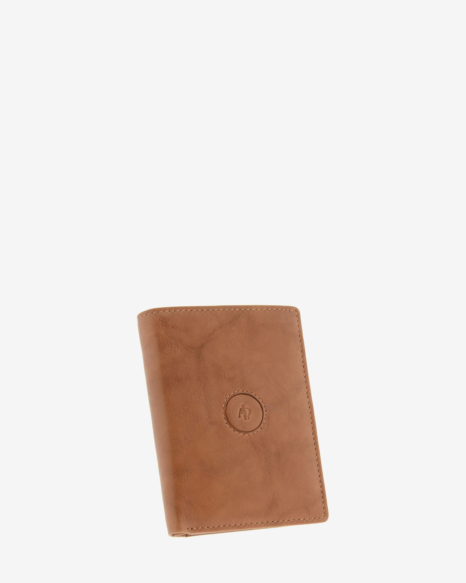 Cartera de piel natural color cuero con RFID mostrando volumen, ribete y textura exterior, ref. 1591-6