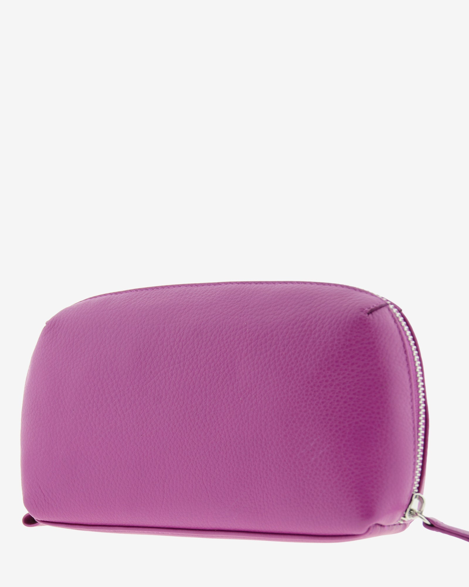 Tech pouch, estuche tecnológico en piel auténtica en color lila y cierre de cremallera, vista diagonal trasera