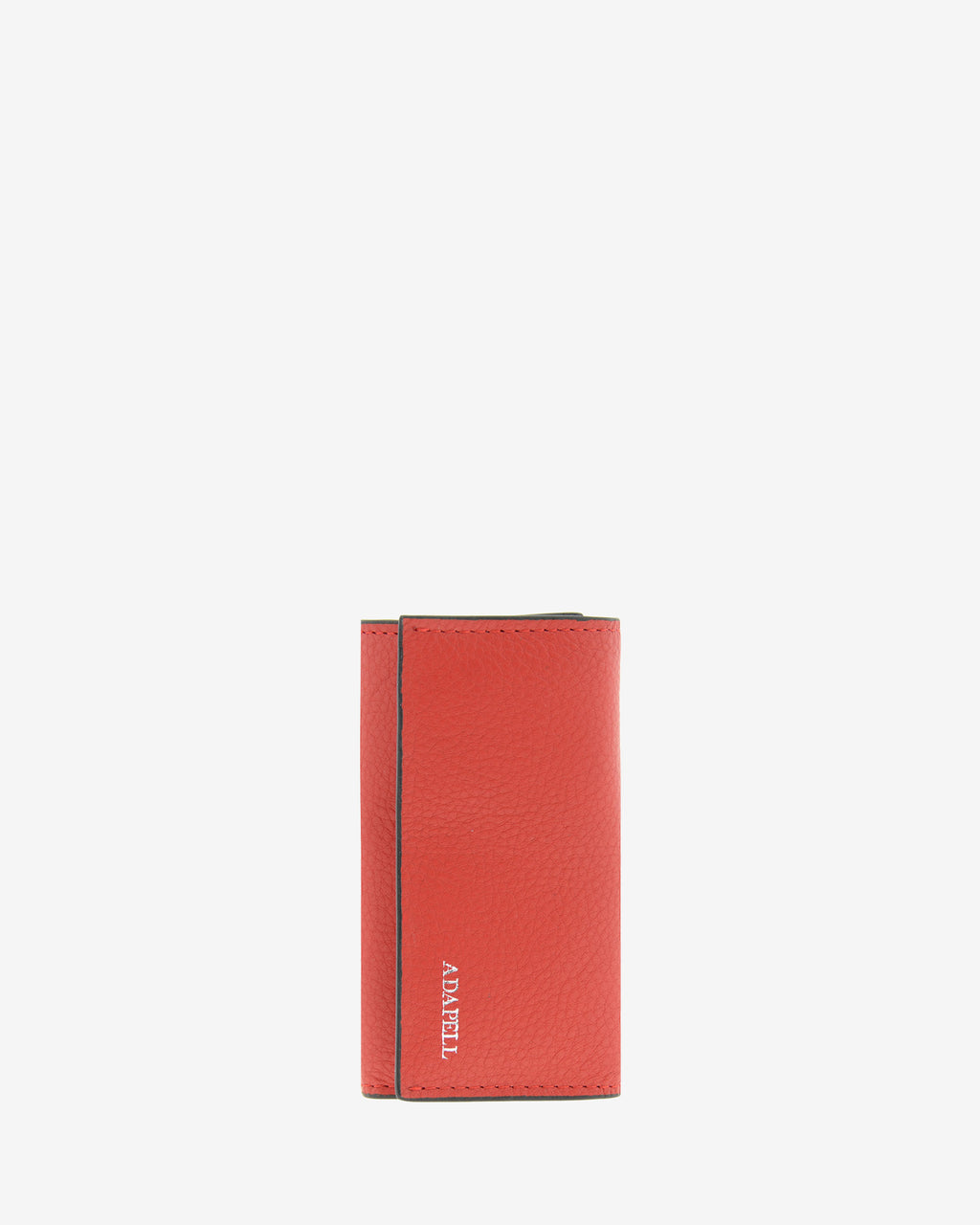 Llavero en piel auténtica de color rojo y bordes en negro, con interior de mosquetón para 6 llaves y exterior con compartimento para tarjeta, vista frontal cerrada