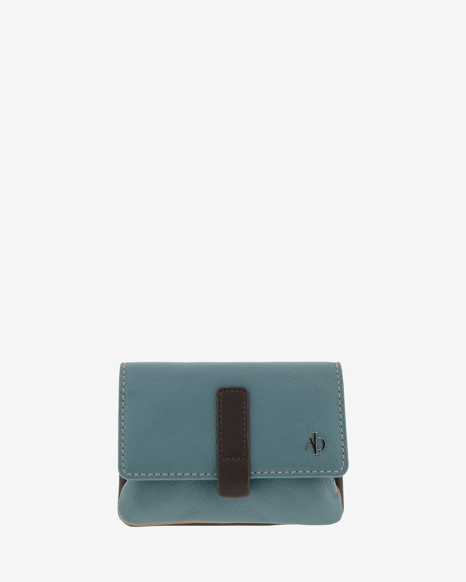 Monedero de mujer de piel Adapell en color azul vista  frontal con solapa ref. 4245-14