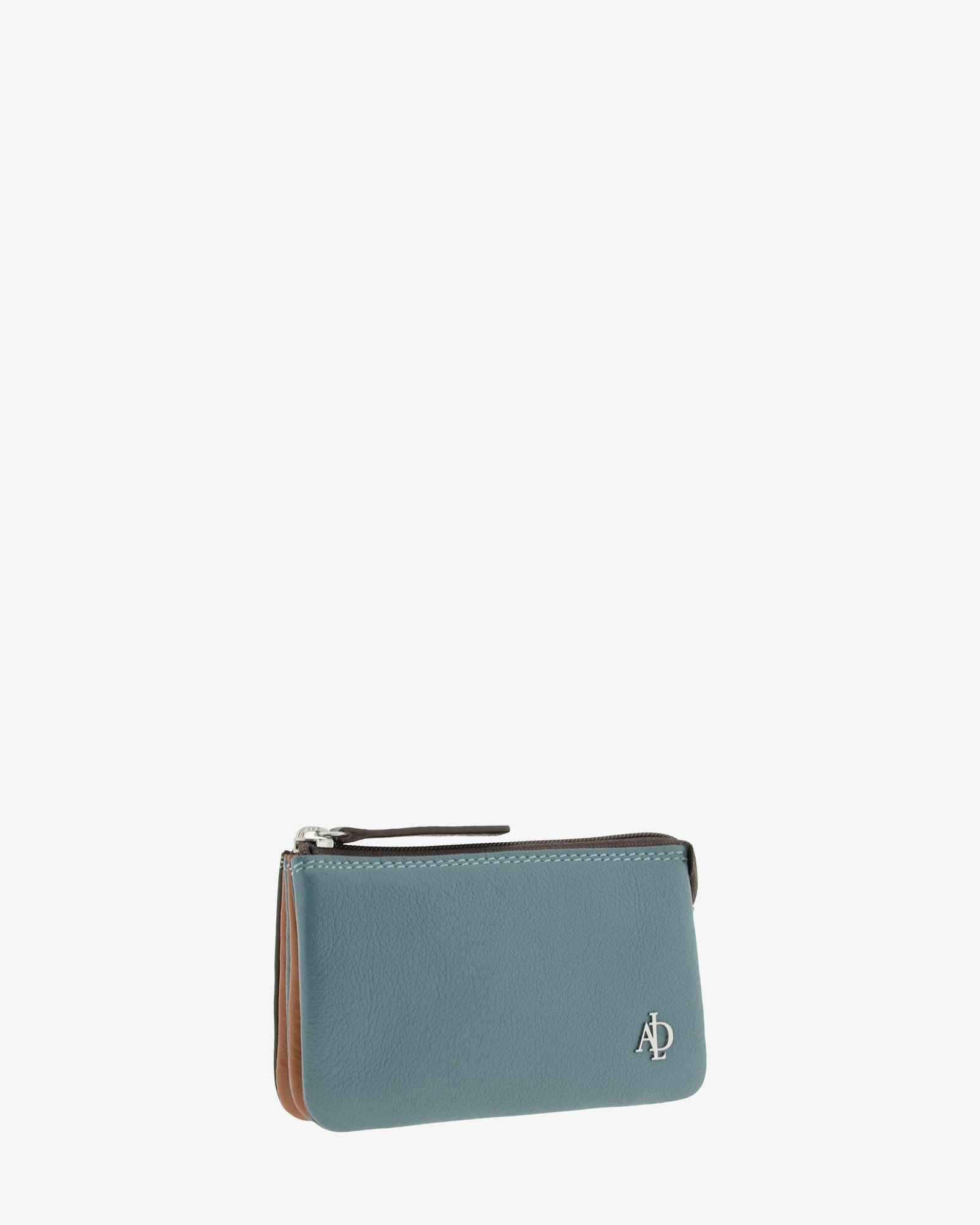 Monedero tarjetero de piel Adapell en color azul con cierre de cremallera ref. 4246-14 vista diagonal frontal.
