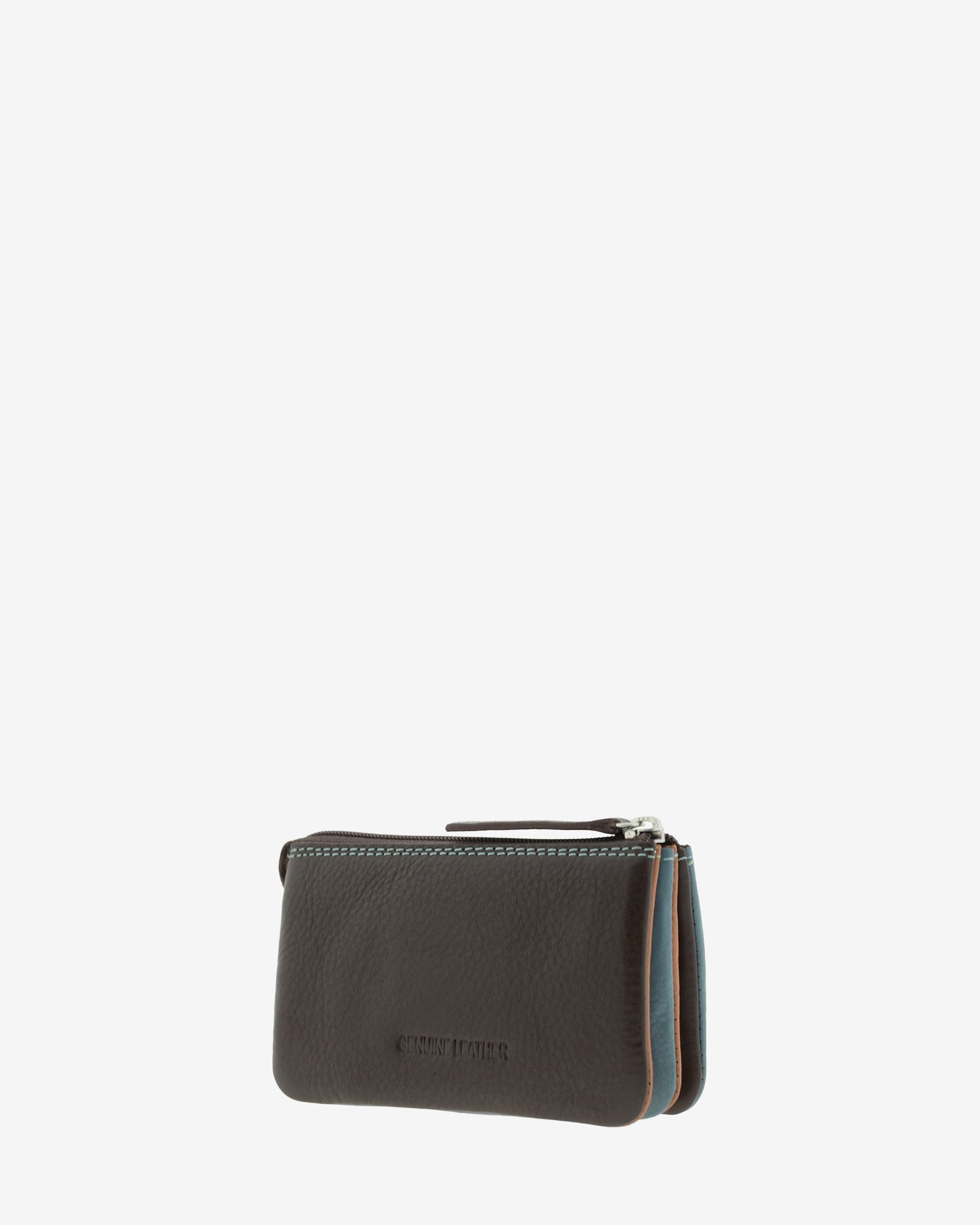 Monedero tarjetero de piel Adapell en color azul con cierre de cremallera ref. 4246-14 vista diagonal trasera en marron chocolate.
