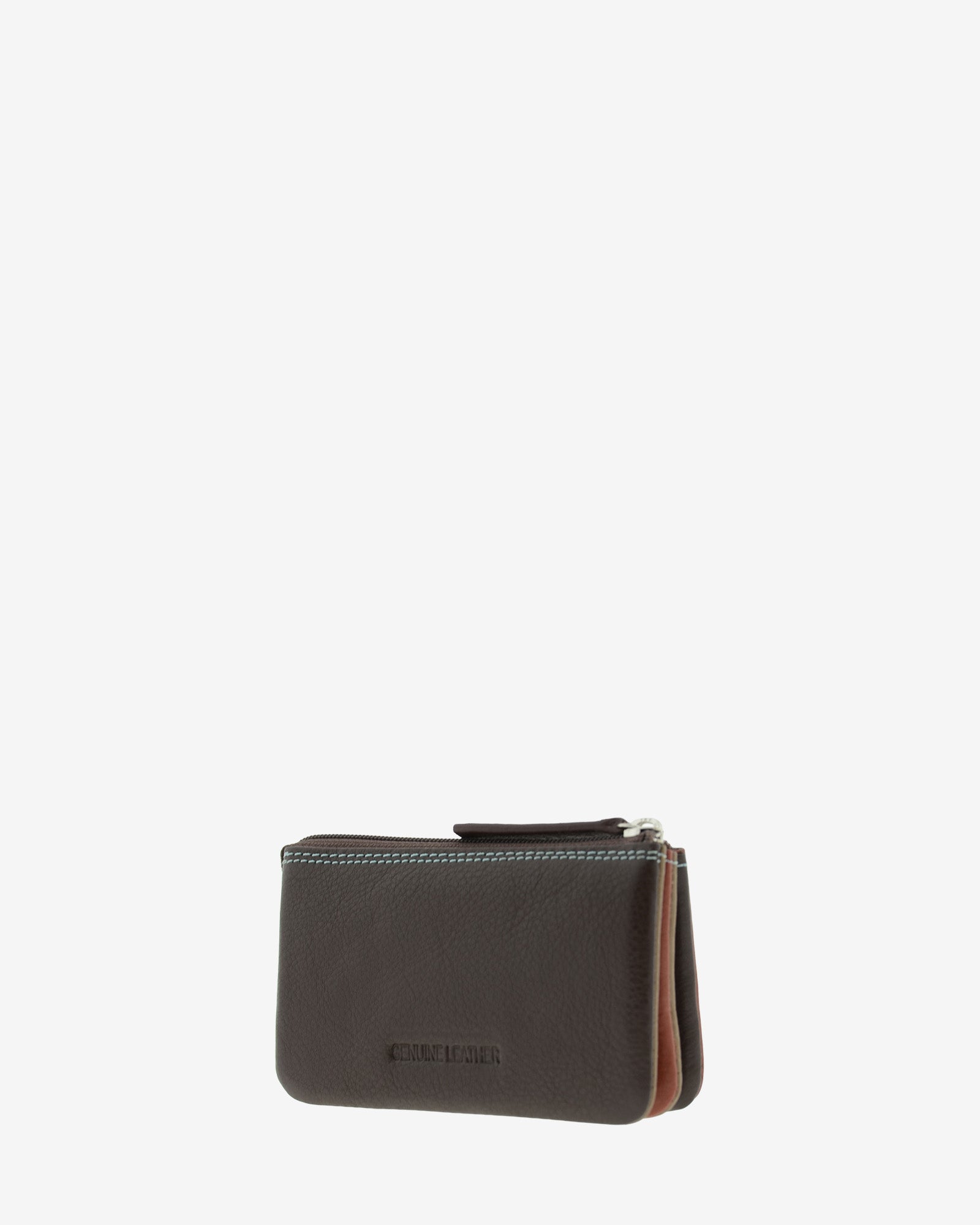 Monedero tarjetero de piel Adapell en color bronce con cierre de cremallera ref. 4246-9 vista diagonal trasera en marrón chocolate.