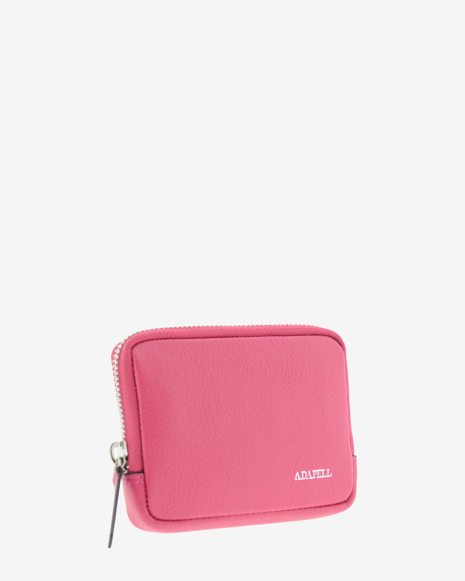 Monedero unisex de piel auténtica, ref. 8086-25, en color fucsia, con RFID, cremallera exterior y logo Adapell - Vista diagonal frontal