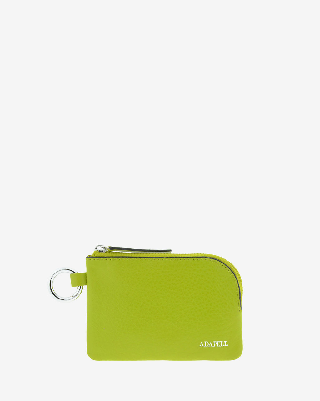 Monedero de piel auténtica ref. 8081-17 en color lima, de medida pequeña y compacta, cierre de cremallera y aro metálico exterior, con protección de tarjetas RFID de la colección Essenza, vista frontal 