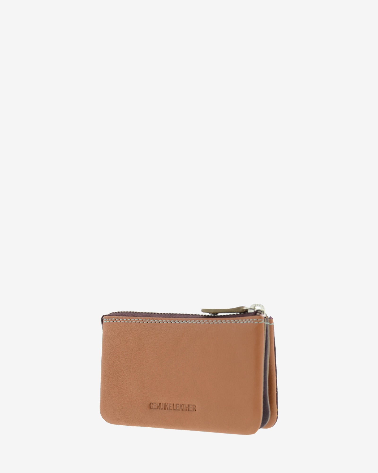 Monedero tarjetero de piel autentica en color berenjena. Ref. 4240-19. Vista diagonal trasera en color marron.
