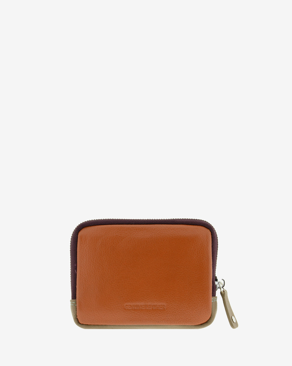 Monedero de mujer en piel de color berenjena, con cremallera metálica y logo Adapell. Ref. 4241-19. Vista trasera.
