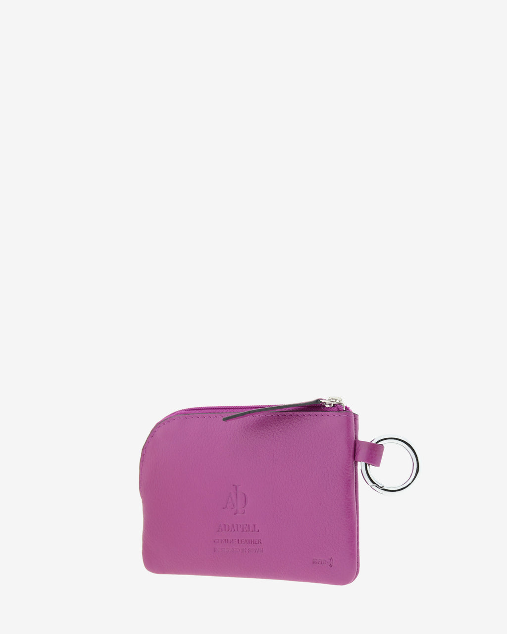 Monedero de piel auténtica ref. 8081-4 en color lila, de medida pequeña y compacta, cierre de cremallera y aro metálico exterior, con protección de tarjetas RFID de la colección Essenza, vista diagonal trasera