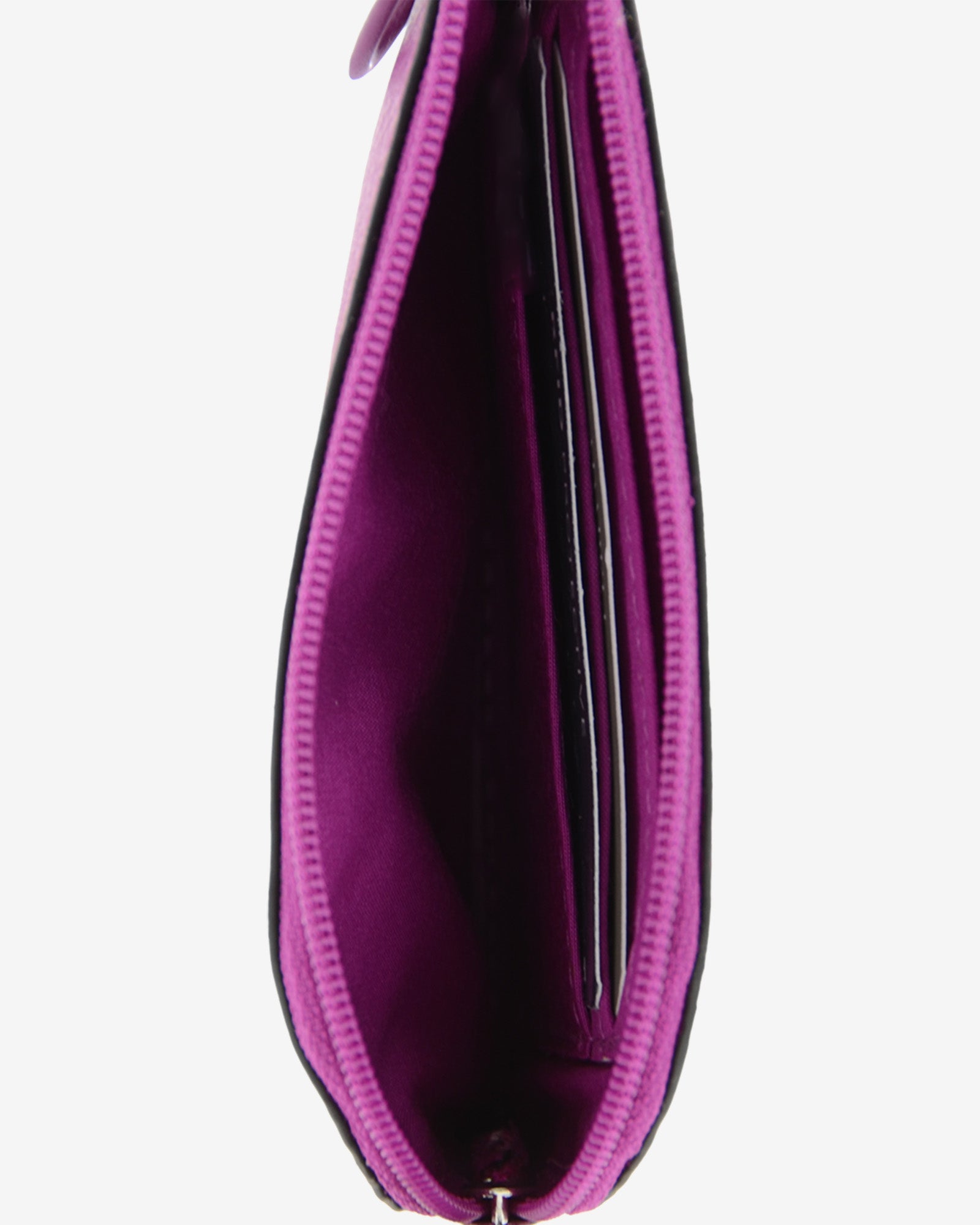 Monedero de piel auténtica ref. 8081-4 en color lila, de medida pequeña y compacta, cierre de cremallera y aro metálico exterior, con protección de tarjetas RFID de la colección Essenza, vista interior