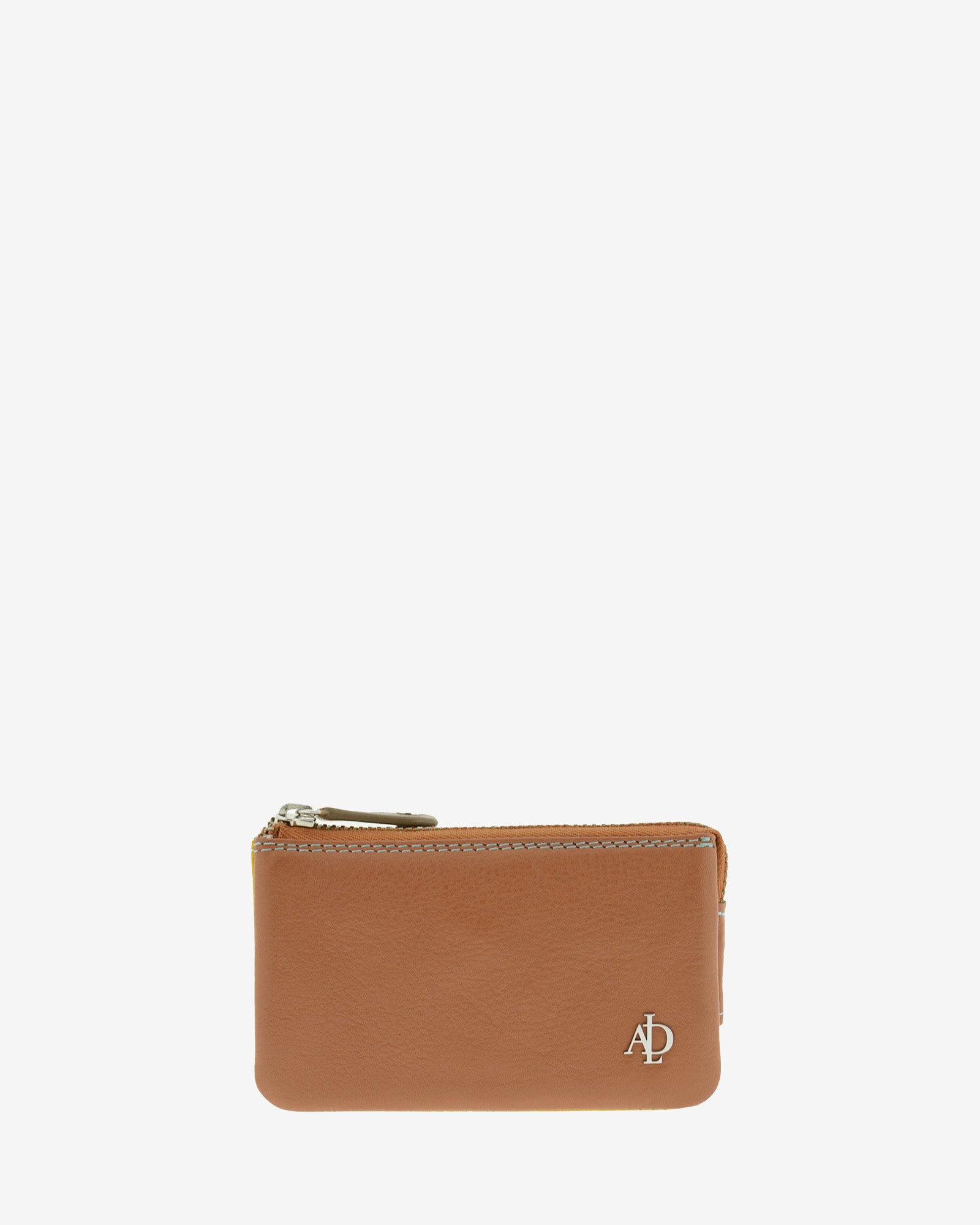Monedero tarjetero de piel autentica en color marron. Vista frontal.