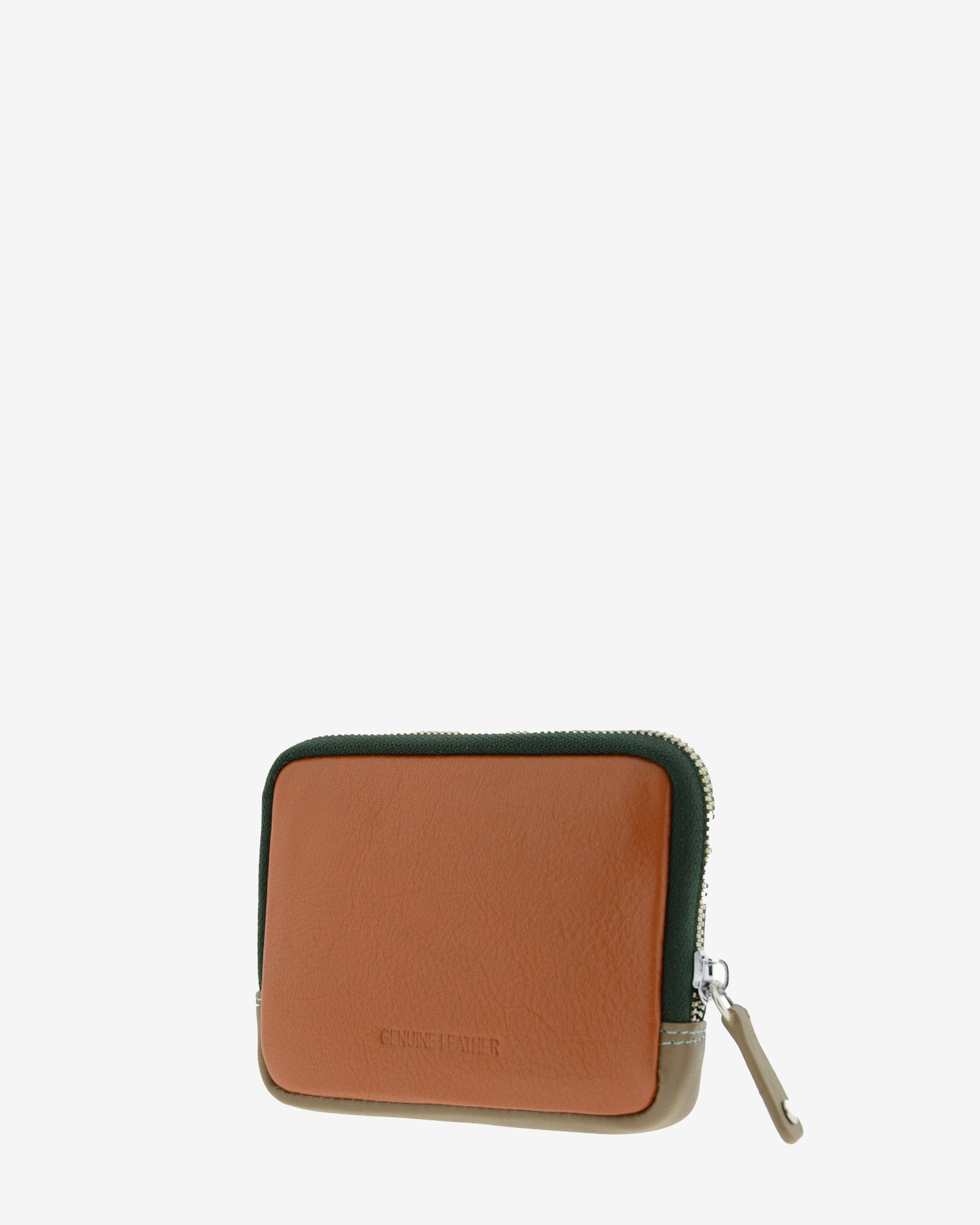 Monedero de mujer en piel suave de color verde con cremallera. Ref. 4241-5. Vista diagonal trasera en color marron.
